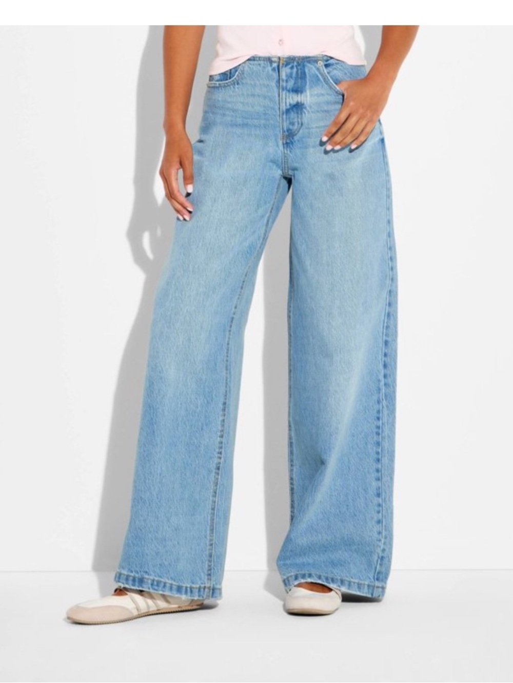 NWT Wide Leg Women's Jeans in Light Blue Denim Wild Fable